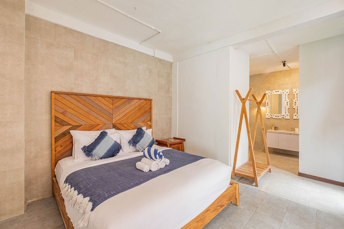 2-five-bedroom-bed