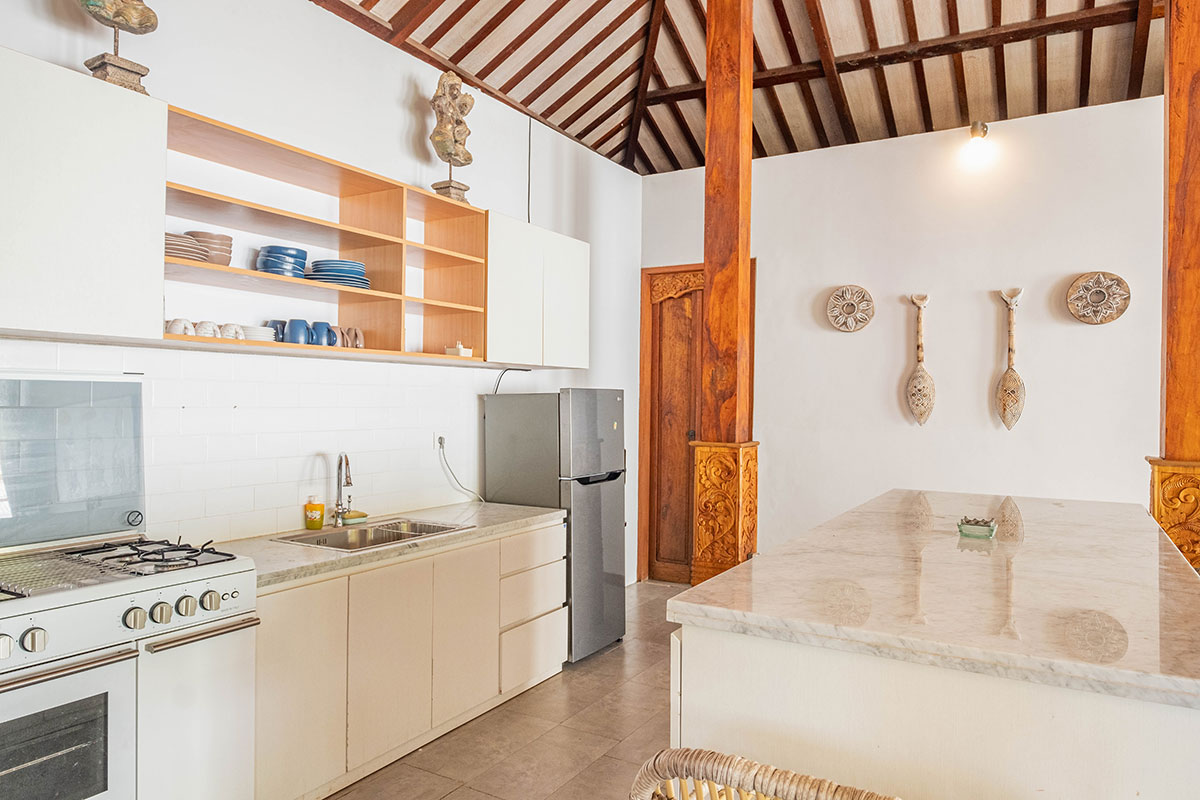 5-five-bedroom-kitchen